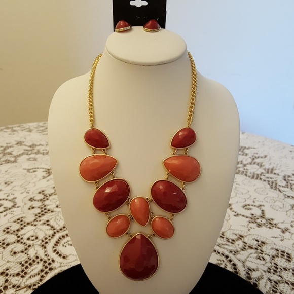 Jewelry - THE Code Red